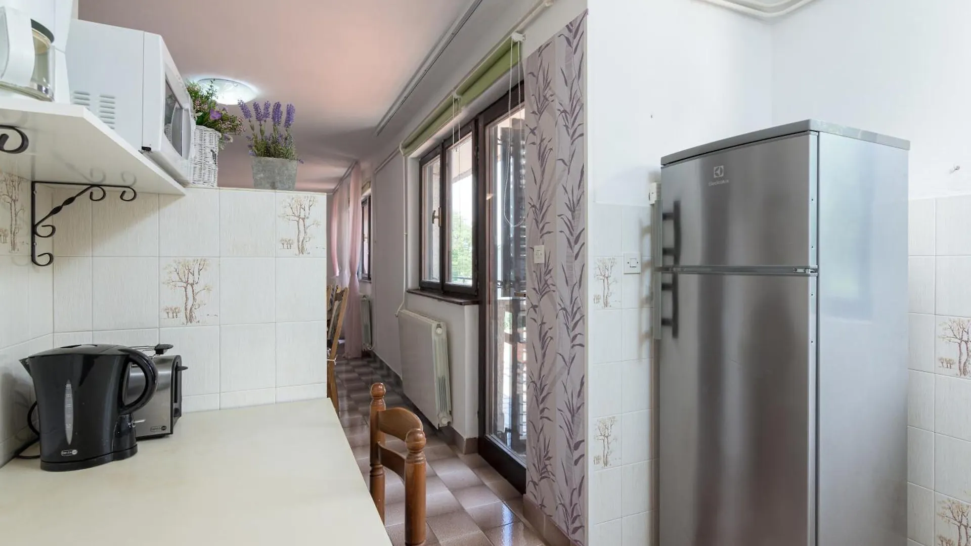 Family Friendly Apartments With A Swimming Pool Sisan, Medulin - 7243